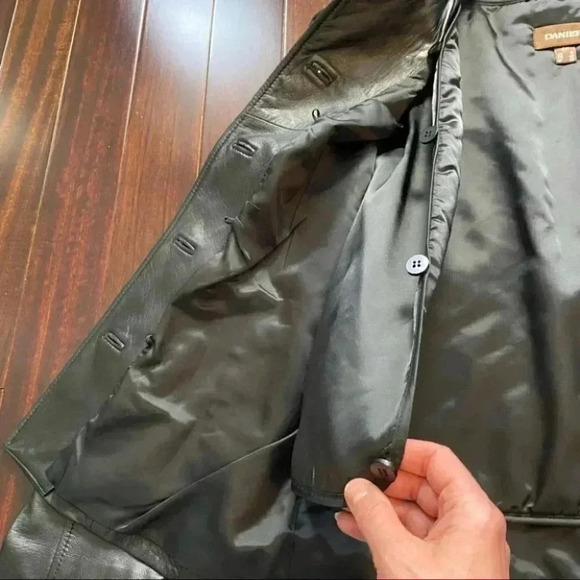 Danier Black Leather Jacket Blazer Button Front  Insulated Removable Liner Small - Picture 13 of 16
